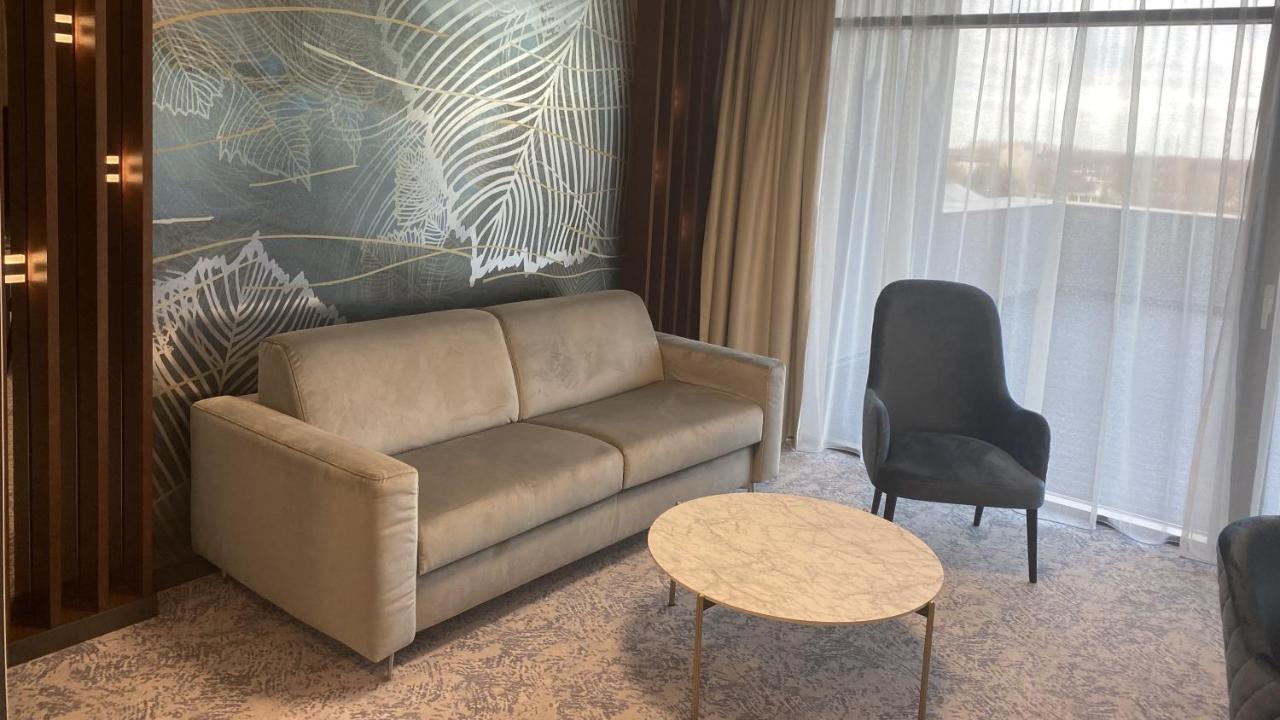 Hotel Tisia &