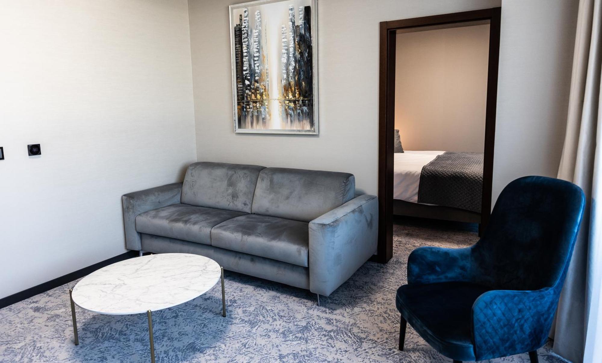 Tisia & Hotel